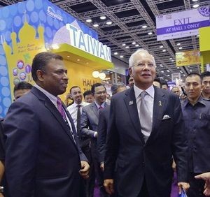 GST To Lower Cost Of Doing Business, Says Najib