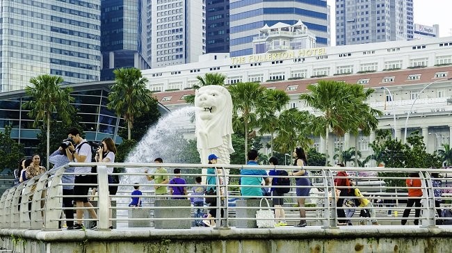 Singapore will suffer with weak ringgit